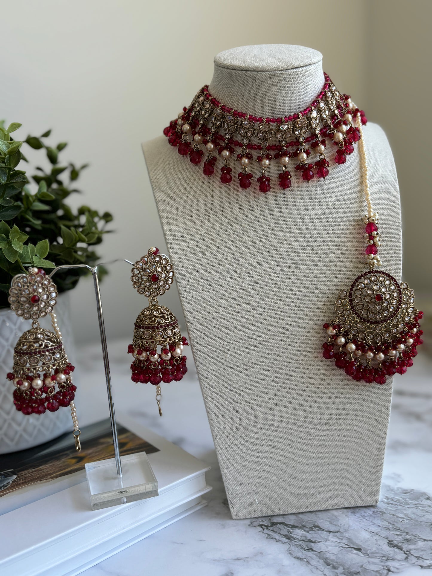 Binisha Choker Set