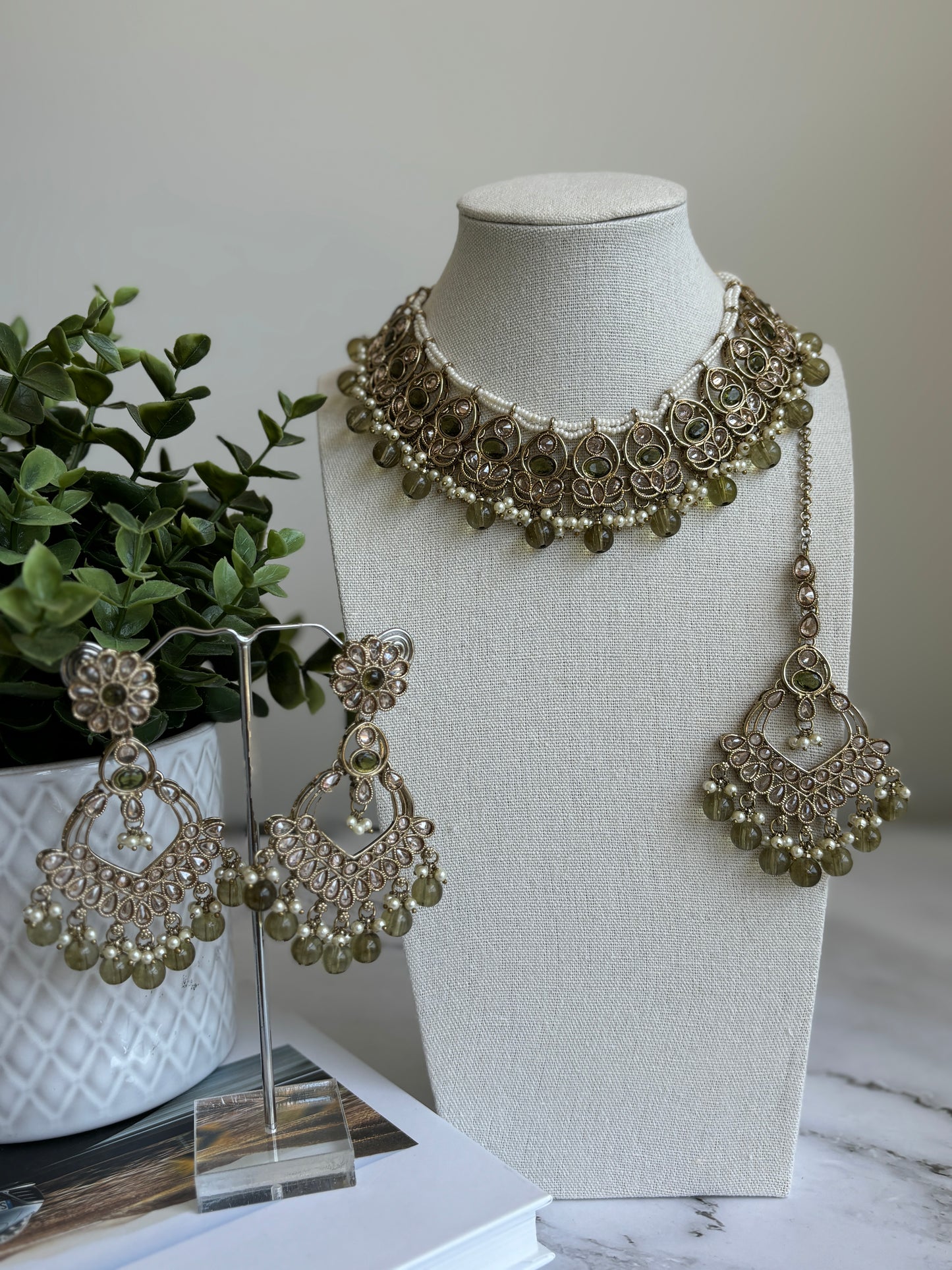 Heena necklace set