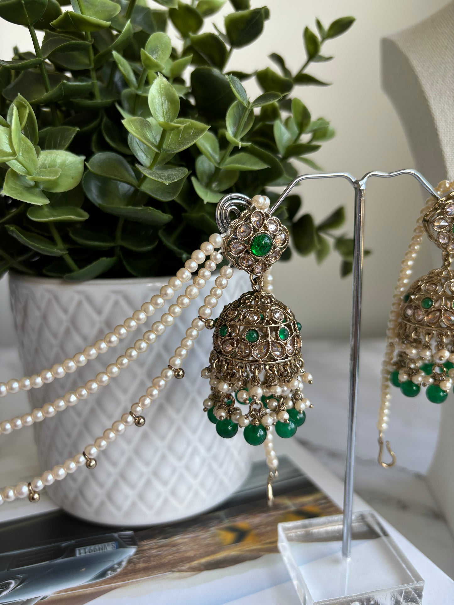 Mehga Jhumki Earrings Tikka (green)