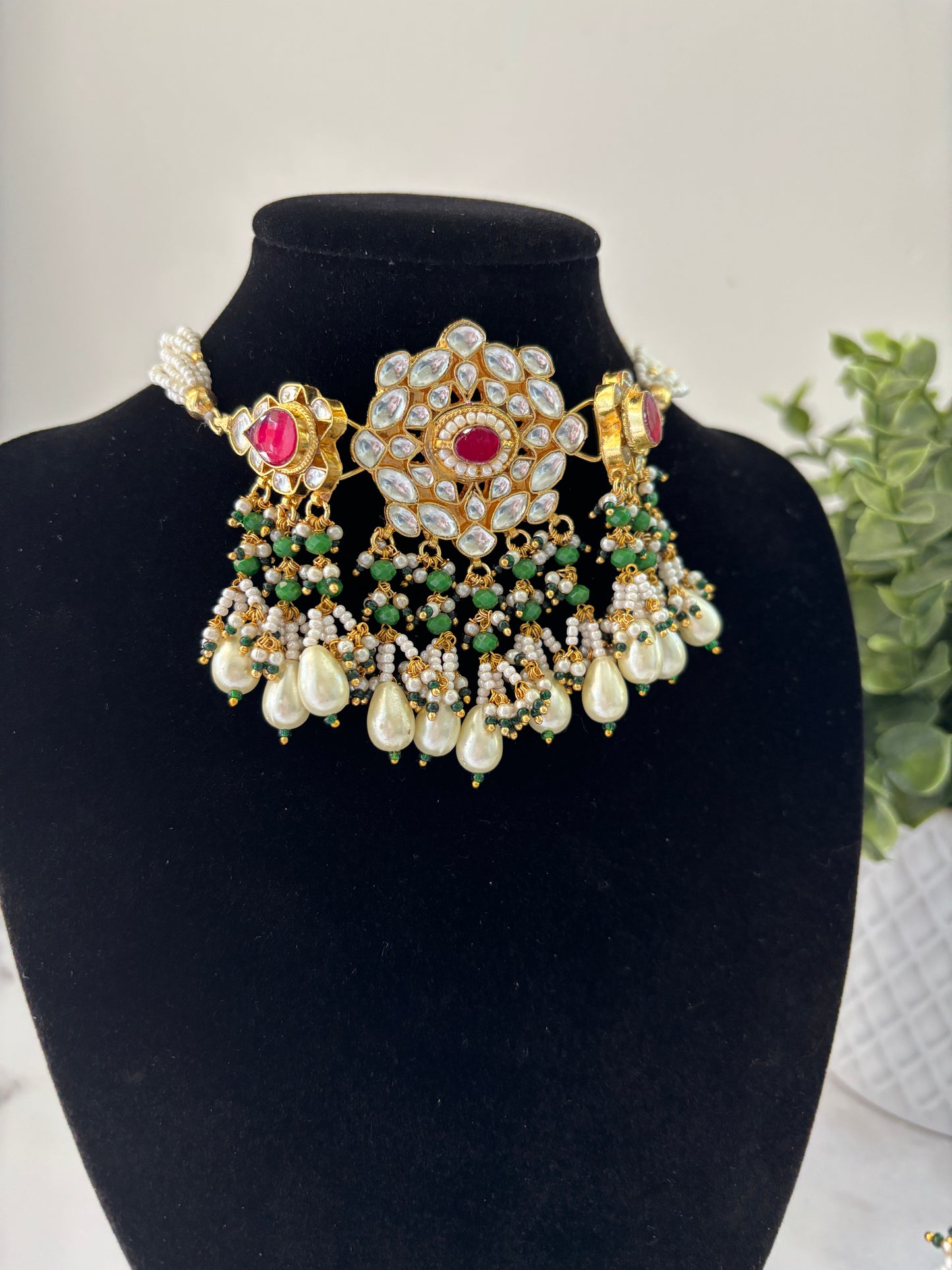 Pachi Kundan choker set