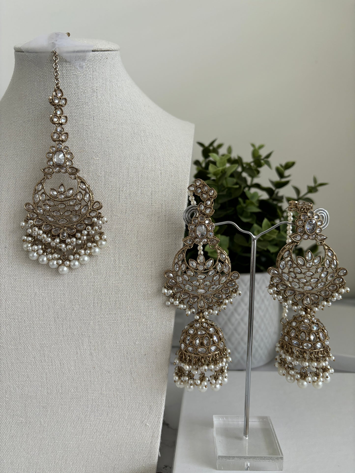 Kritika jhumki earrings and tikka